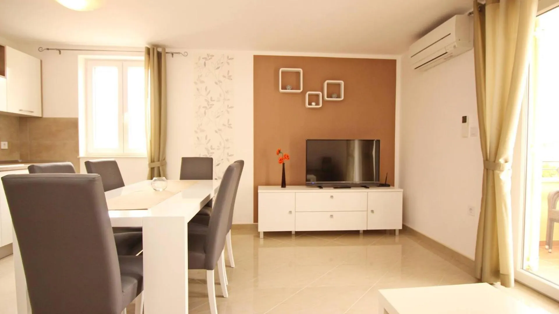 Apartments Gorica 2 Baska  4*, Baska (Krk) Croatia