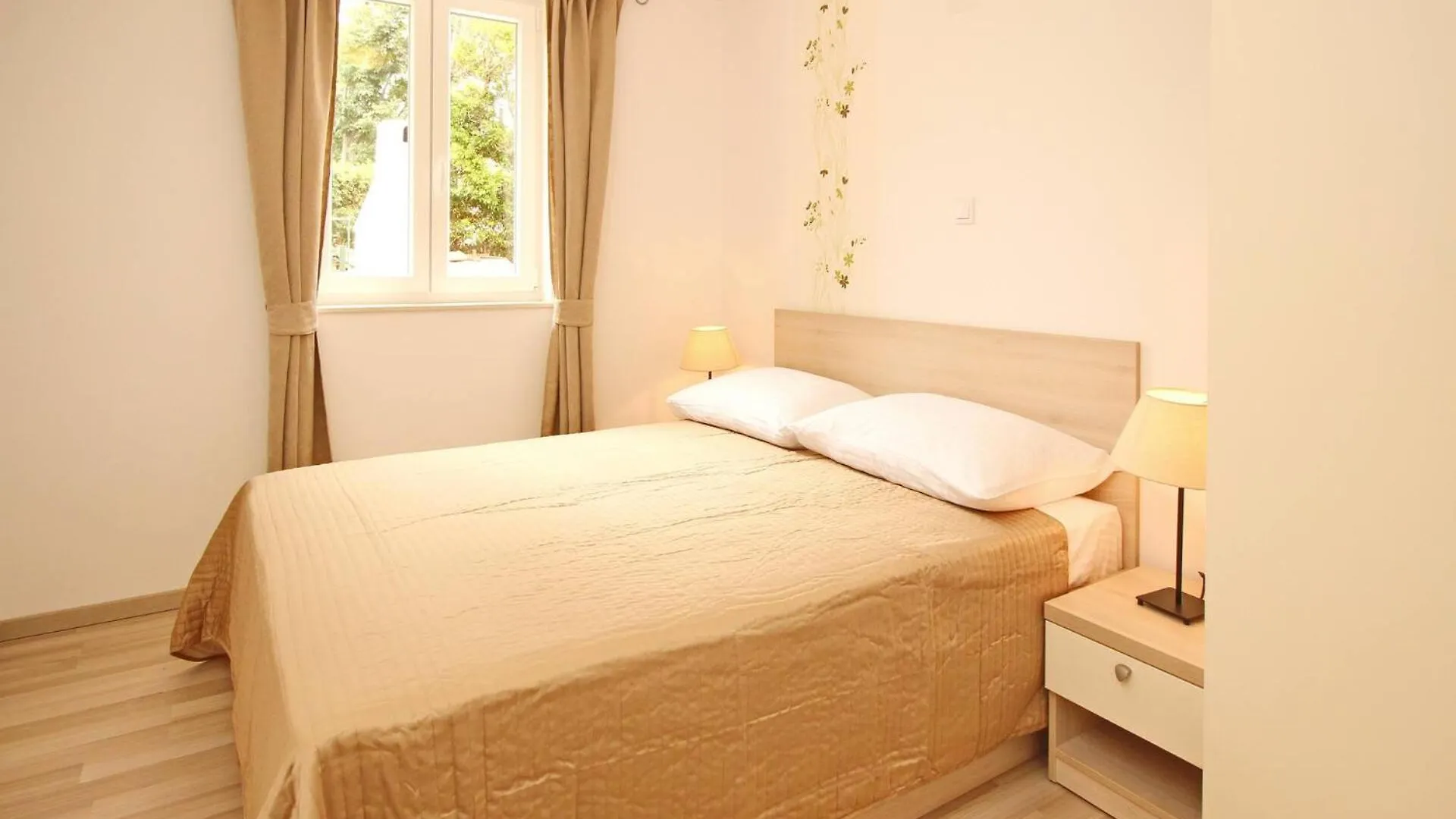 Apartments Gorica 2 Baska  4*, Baska (Krk)